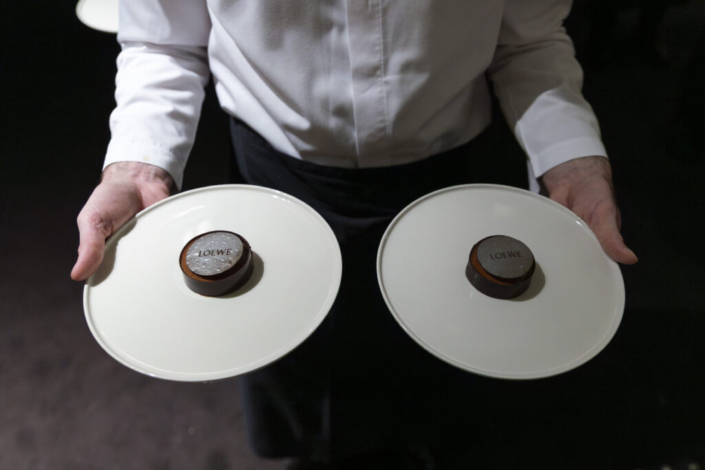 Cena Loewe París